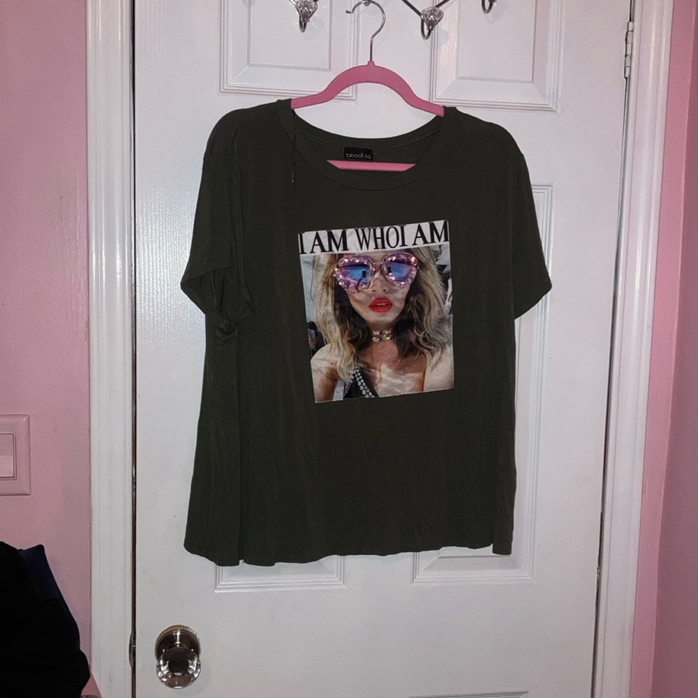 Brand- Zenobia, Gray Shirt, “I AM WHO I AM”, Size- 3X